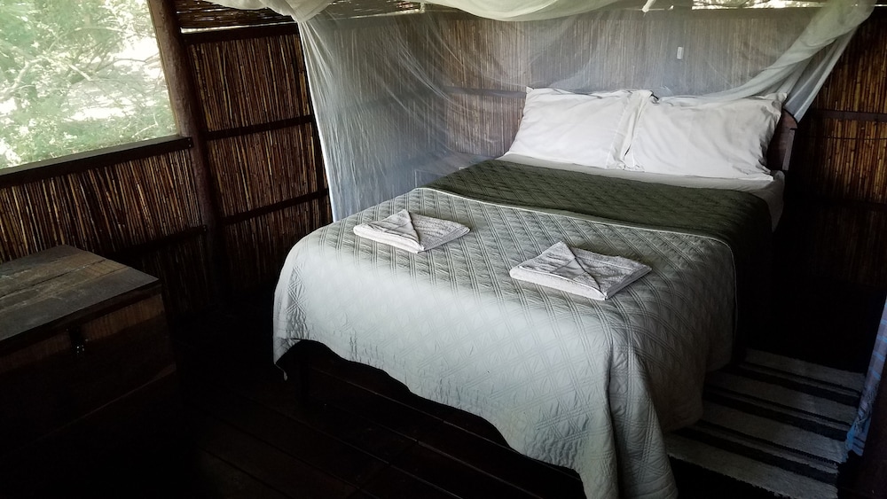 Kavumbu Camp