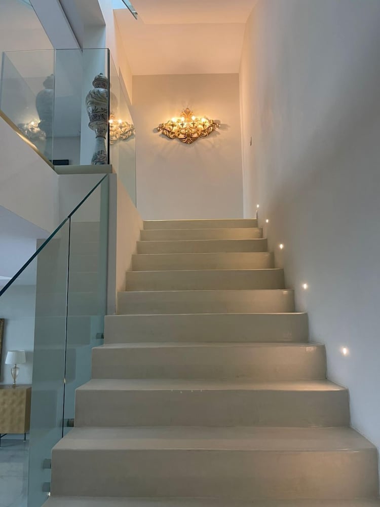 Villa Italia Somone Luxury Hotel