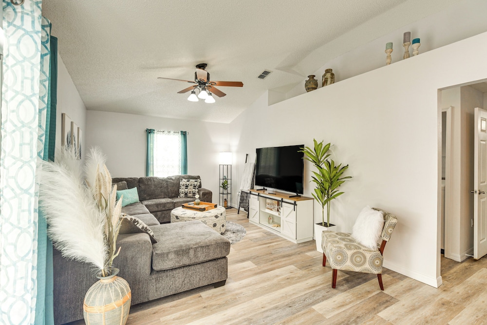 Palm Coast Comfort: Family Home w/ Lanai, Big Yard