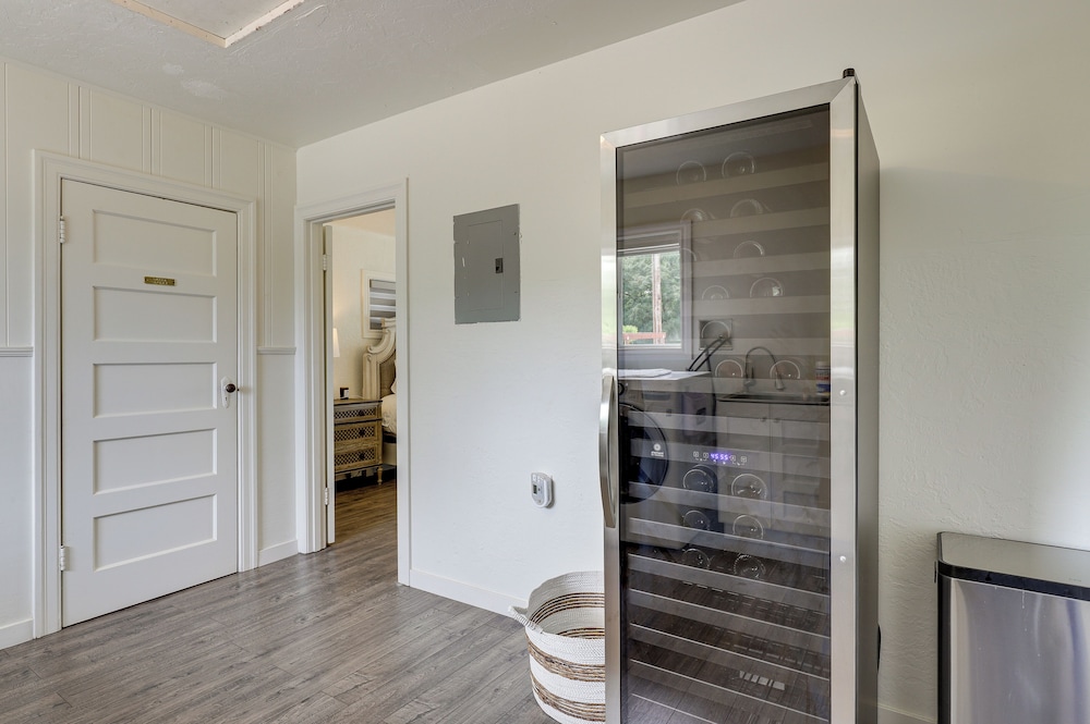 Sonoma County Vacation Rental w/ Vineyard Views!