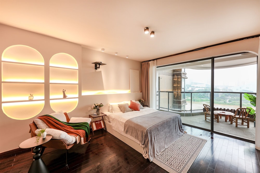 Baihong Riverview Drone Show Apartment