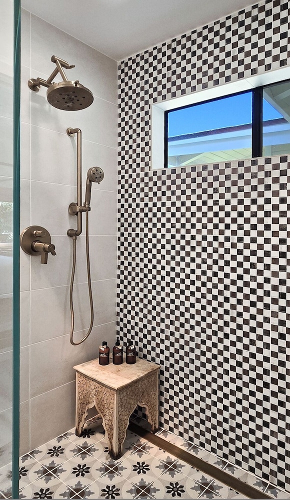 Kamalani Modern in Princeville