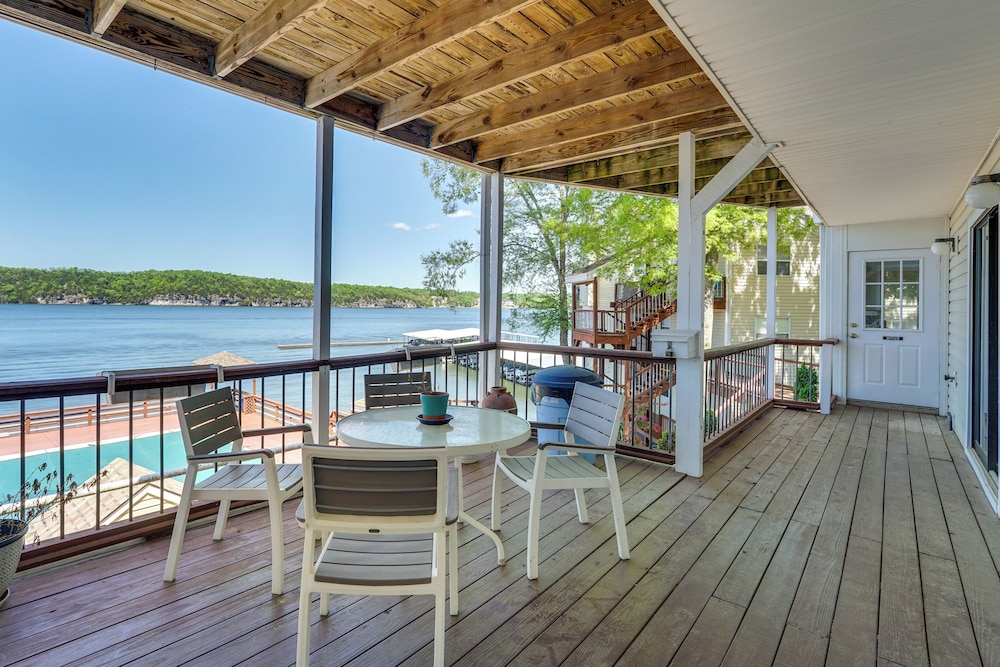 Pet-friendly Condo w/ Pool Access in Osage Beach