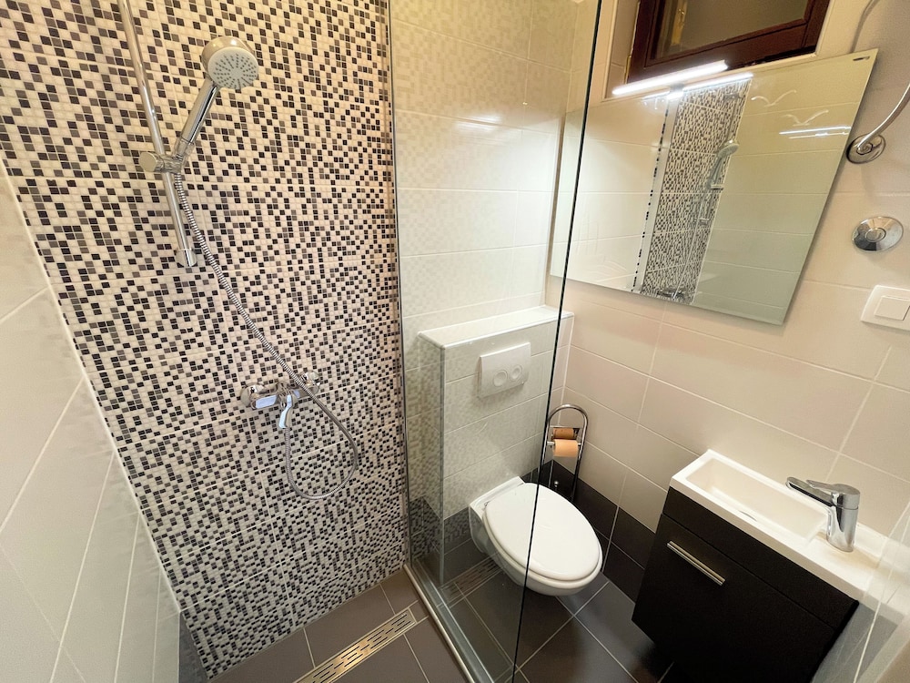 Studio apartment Šarić 2