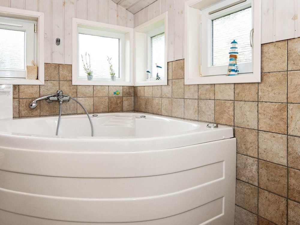 6 Person Holiday Home in Nordborg-by Traum view 5