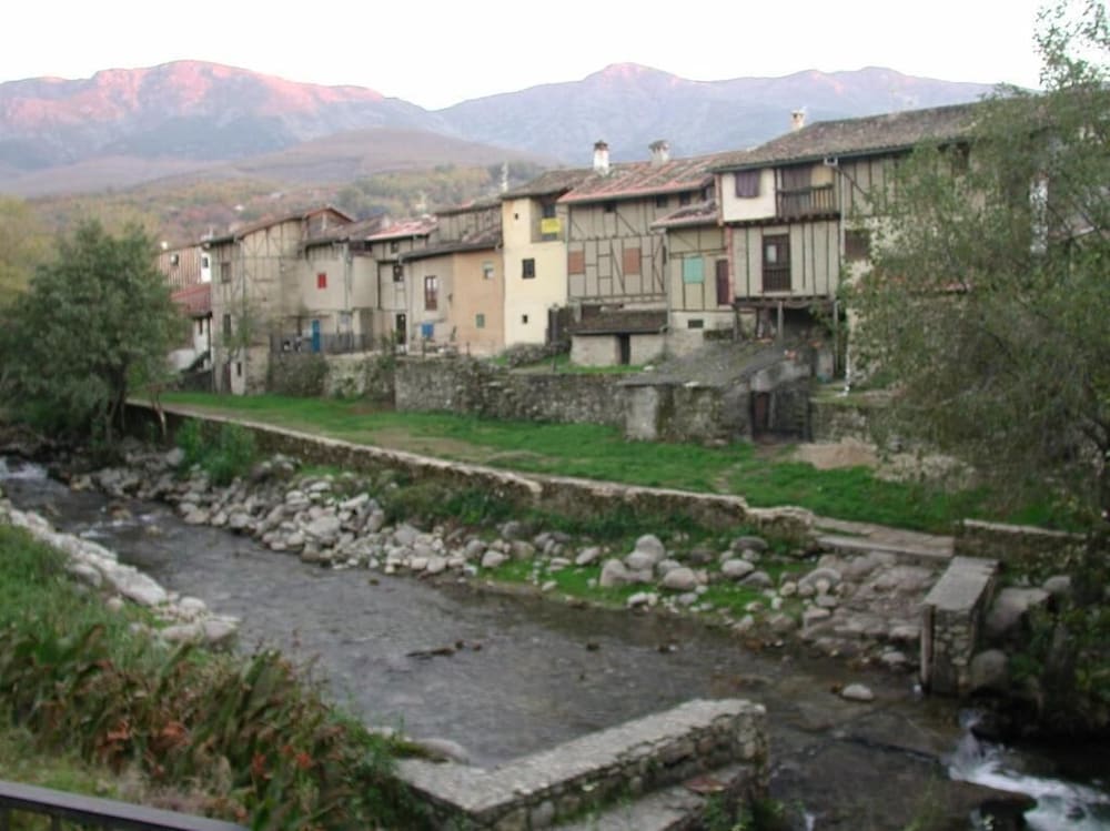 Albergue Turistico Valle del Ambroz