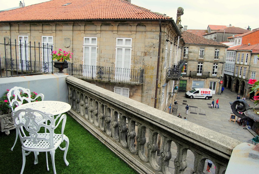 Hotel Santo Grial - Image 1