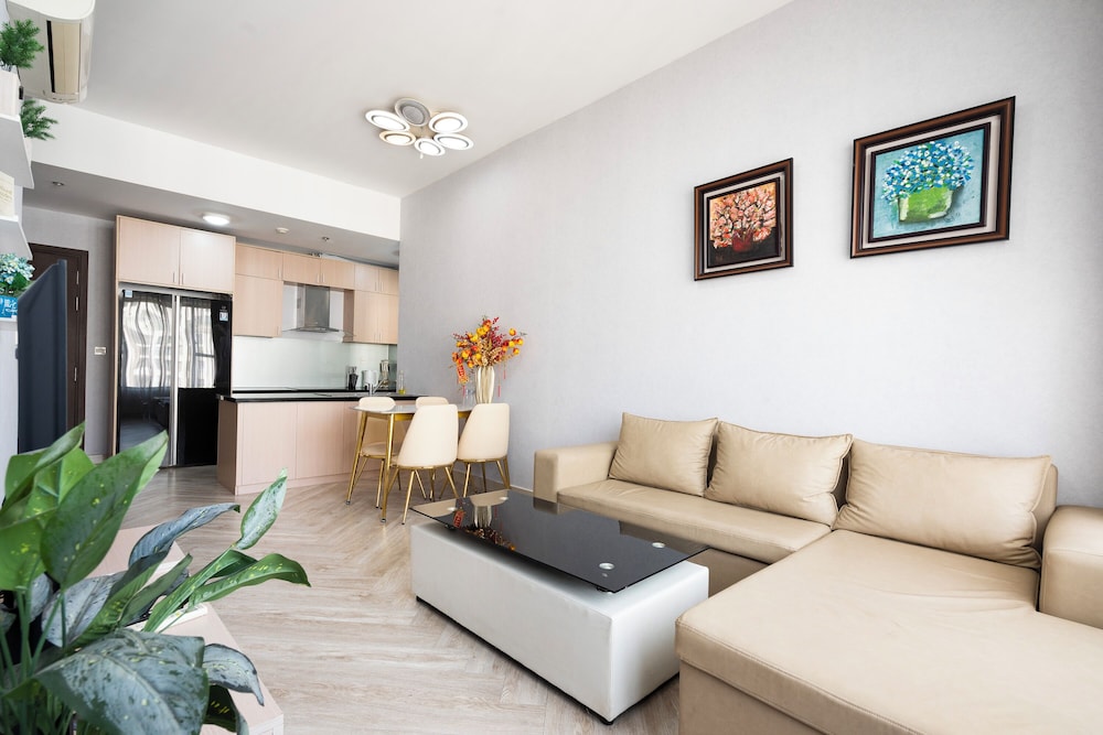 Annie Apartment - Rivergate Resident