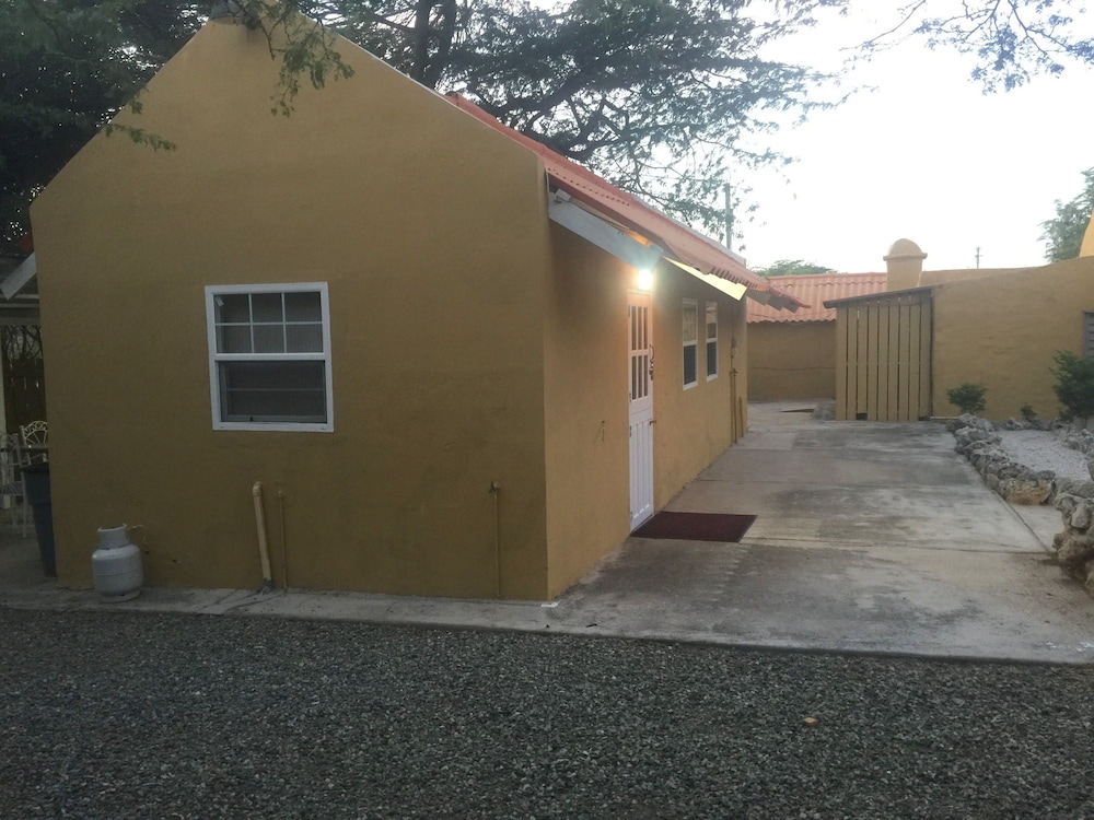 Arawa Kunuku Houses
