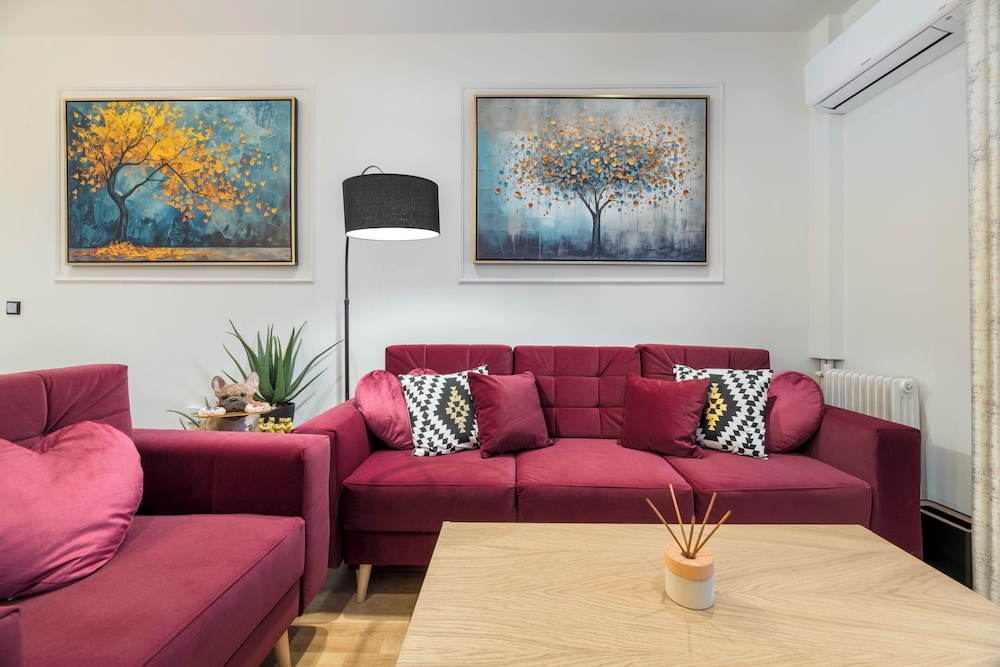 Alexandra's Unique Apartment
