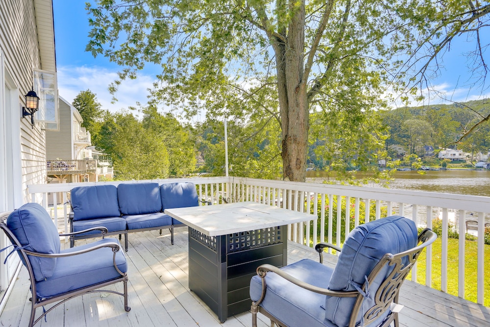 Waterfront Lake Hopatcong Vacation Rental w/ Dock view 2