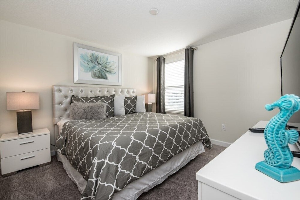 8942tw 8 Bedroom Villa by RedAwning - Image 4