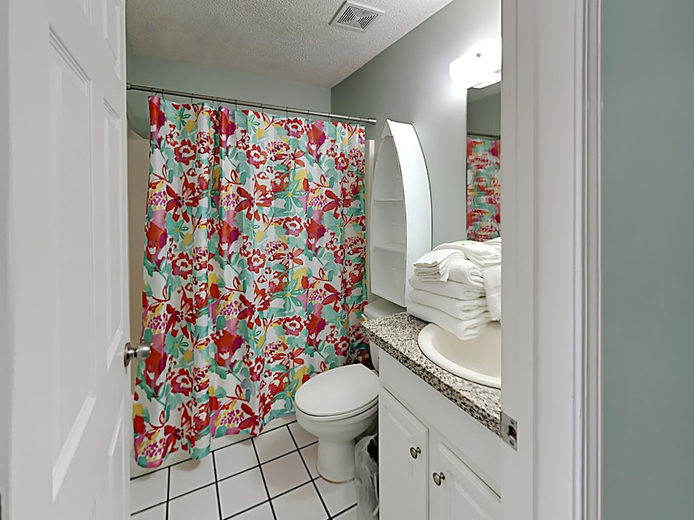 Tradewinds by Southern Vacation Rentals