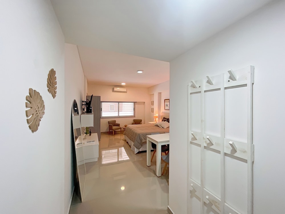 Ayres Suites Moreno