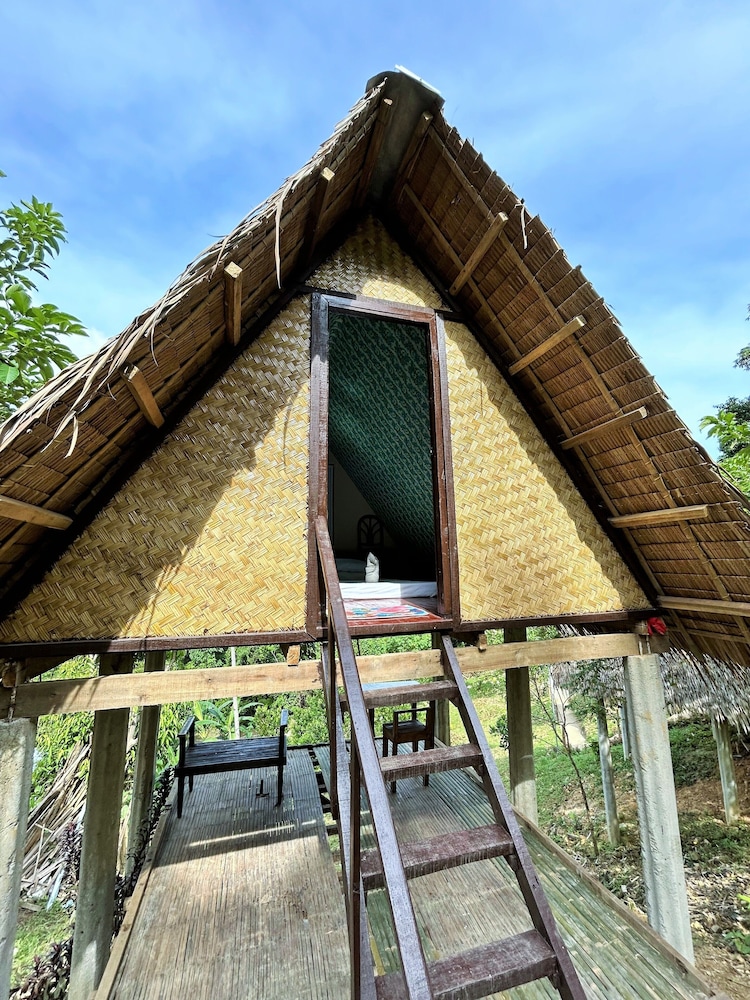 Forest Camp El Nido view 4