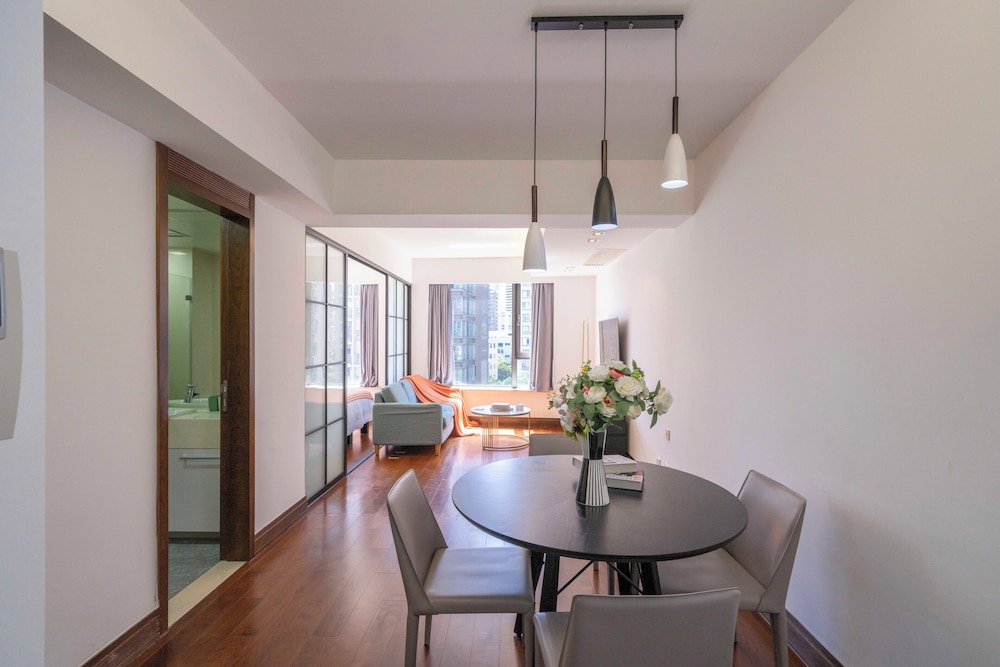 Tyms Modern1BR 1BA Apt Near Metro 1 9 11