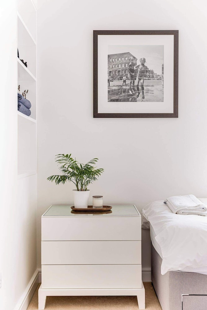 Luxury 3-bed Apartment in Central London