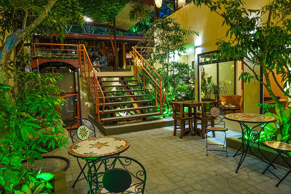 Monteverde Cloud Forest Vacations - Sibu Lodge - Property Image 2