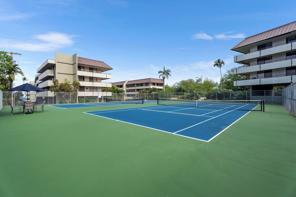 Condo With Central AC - Partial Ocean View - Concierge - Near Magic Sands Beach - Vrkcv