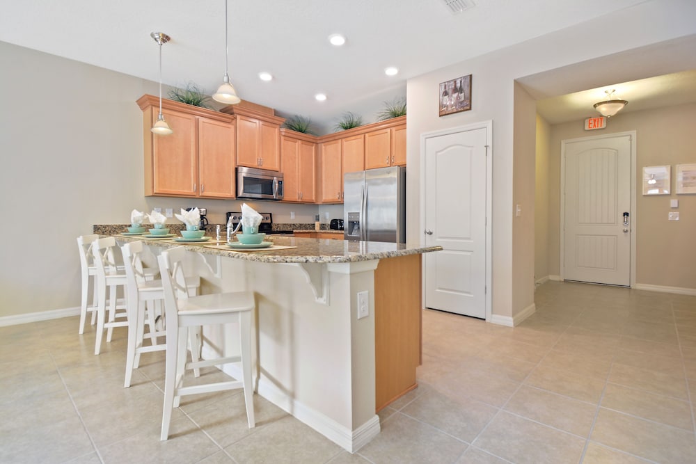 Four Bedrooms TownHouse close to Disney 5120