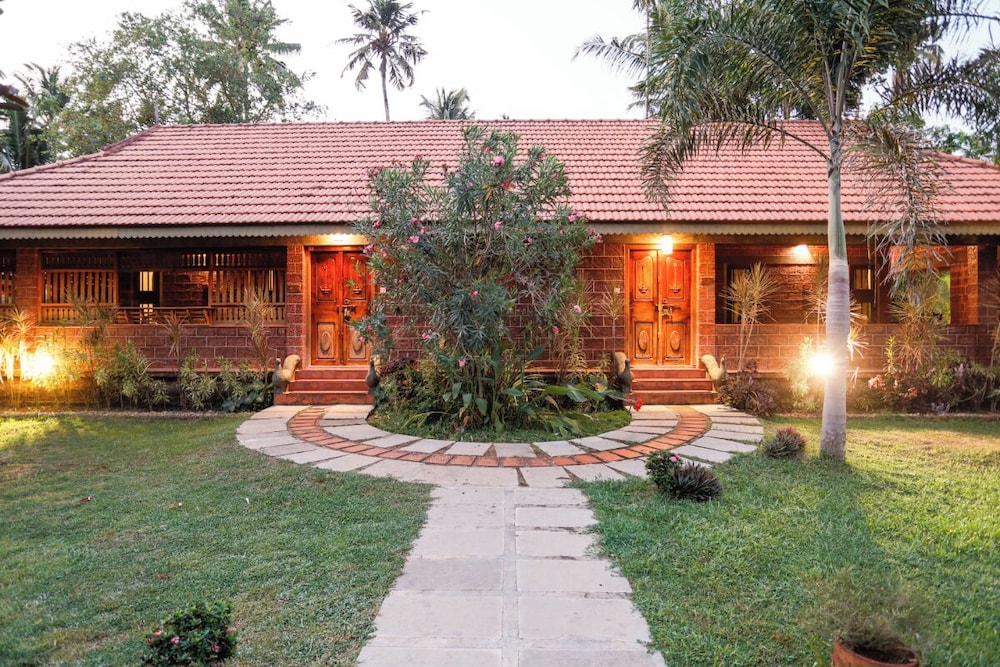 Neelambari Ecotourism Thrissur Aratupuzh