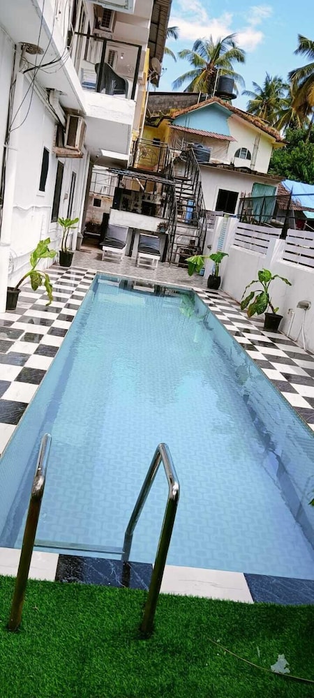 Casa Almeida Guest House