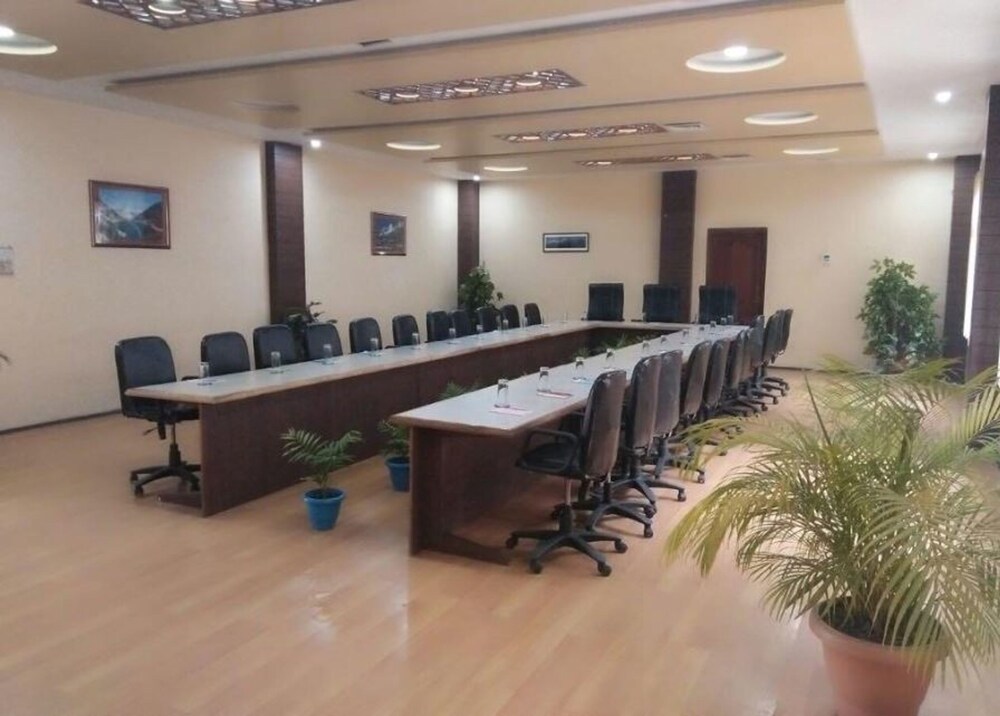 meeting & event spaces