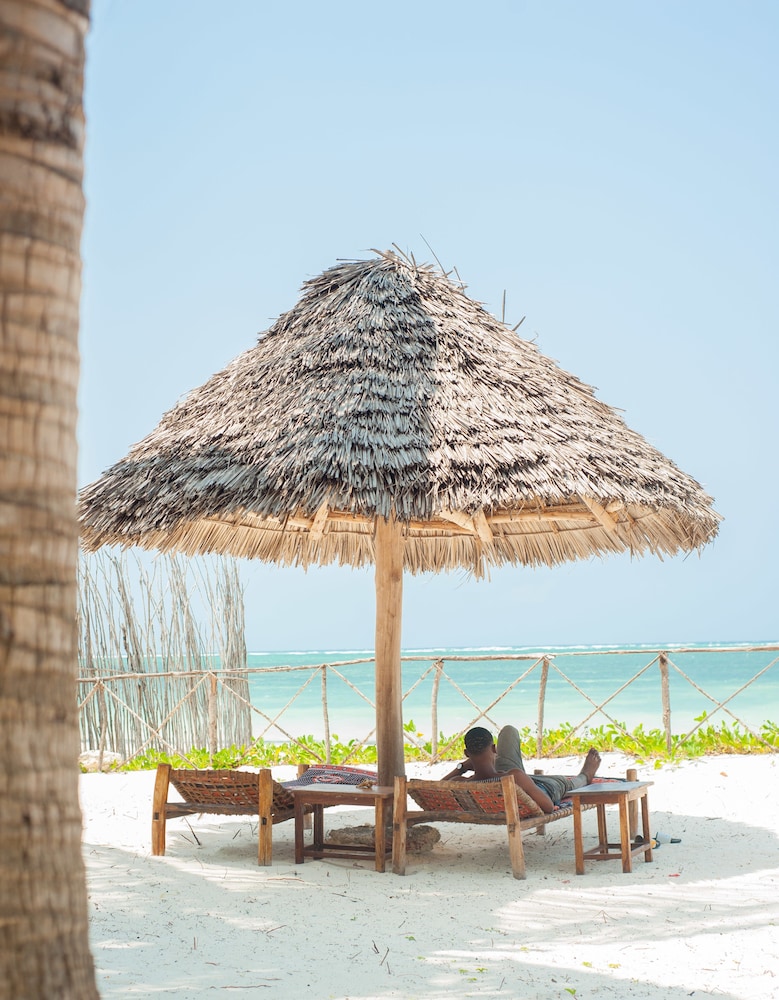 Bwejuu Beach Palm Villa