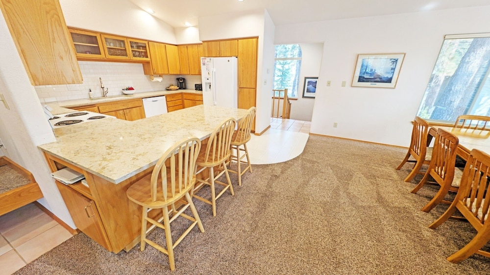 Mt Hood 13 4 Bedroom Home