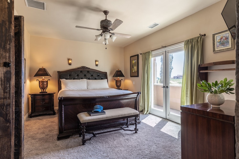 Wilson Creek Manor By Avantstay Sleeps 24 Amazing Estate w Pool Game Room