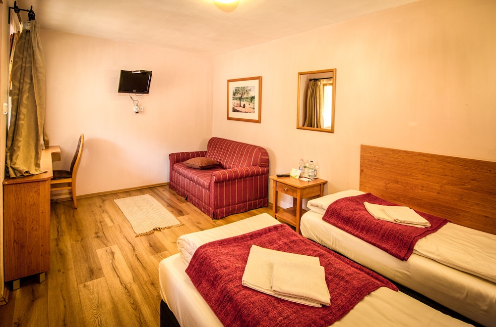 Erdei Guesthouse