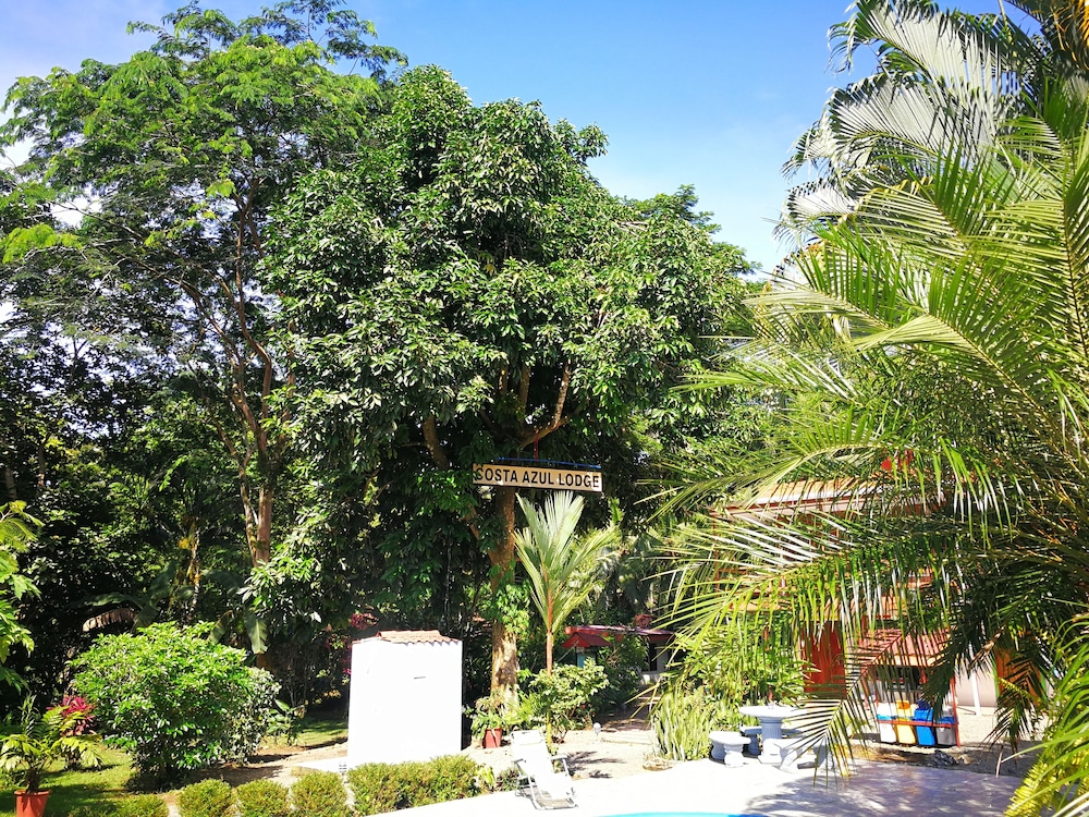 Costa Azul Lodge