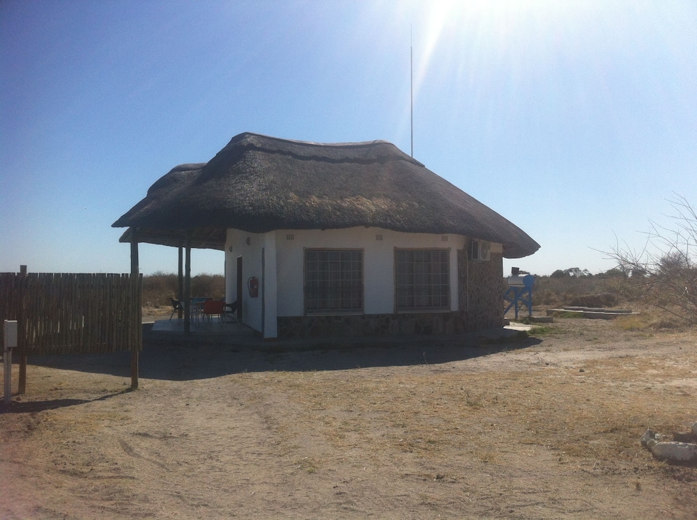 Rakops River Lodge