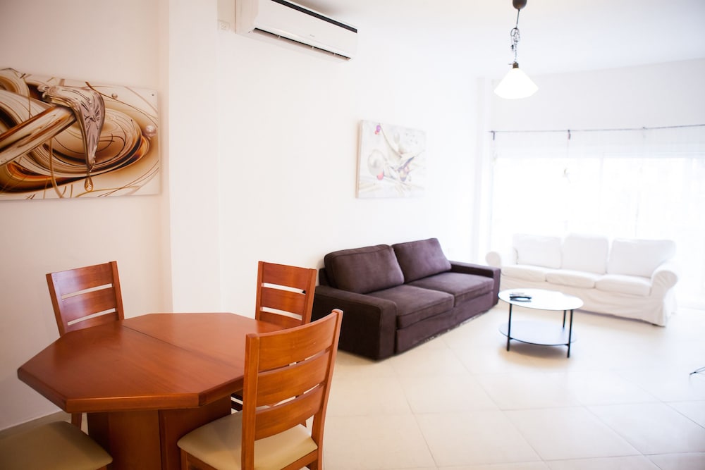 Bograshov TLV - Property Image 13