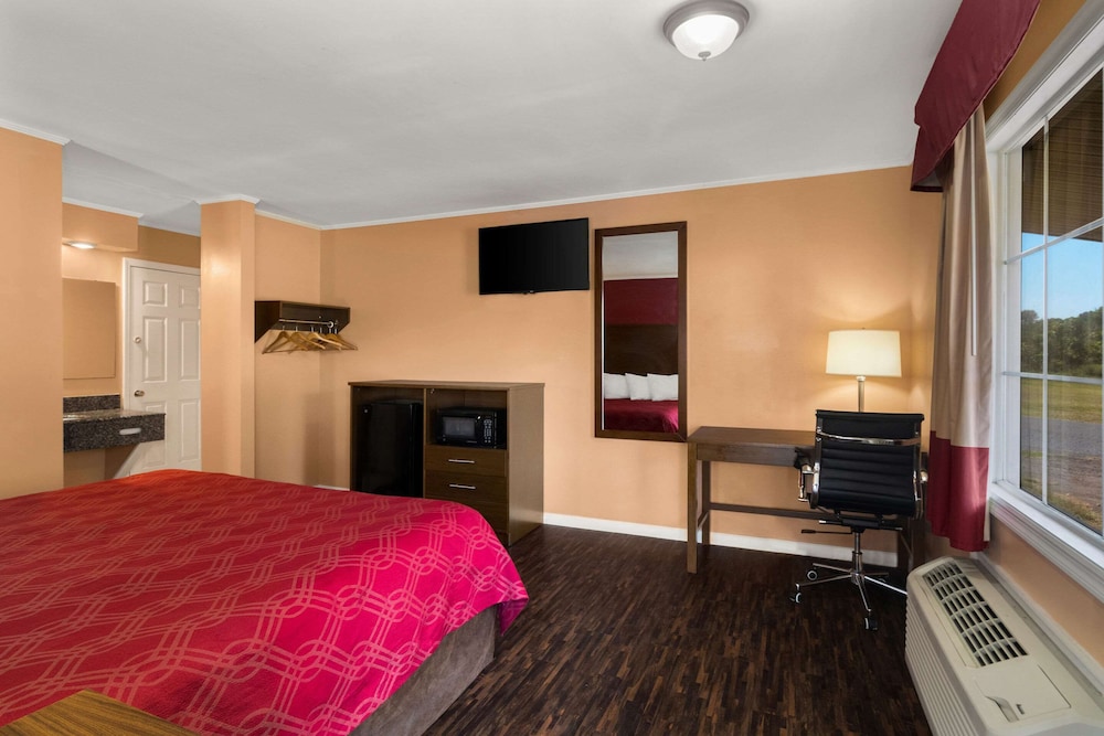 Econo Lodge Cornersville I-65