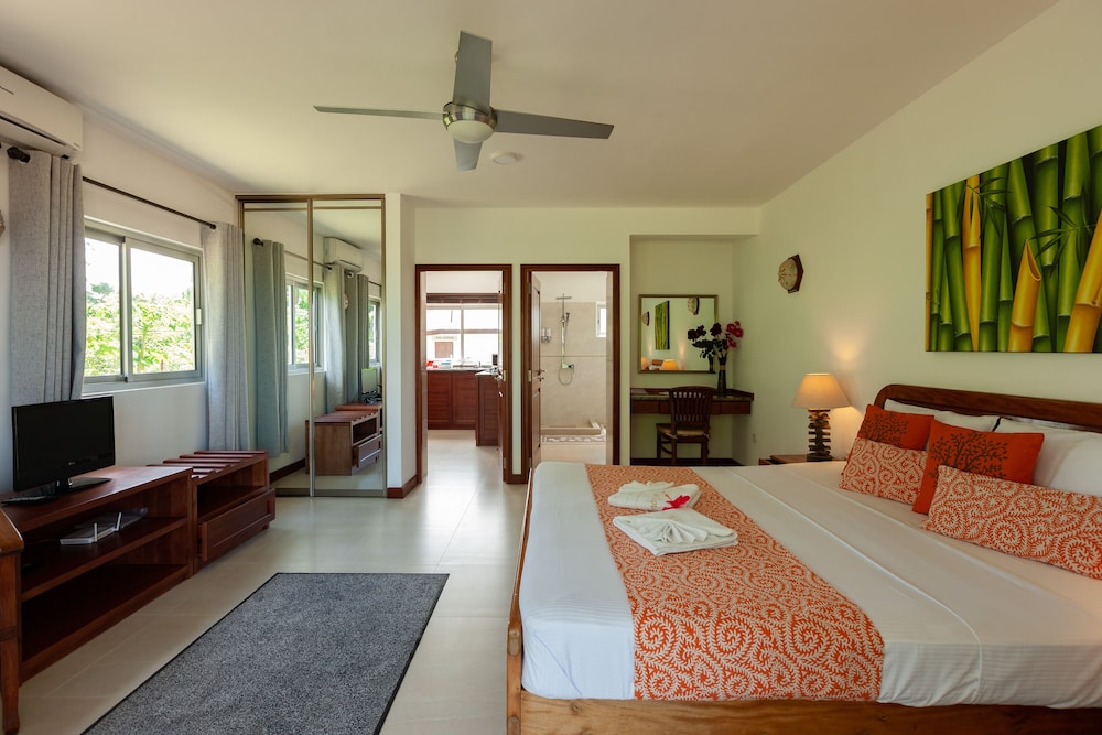 Le Tropique Villa - Adults Only