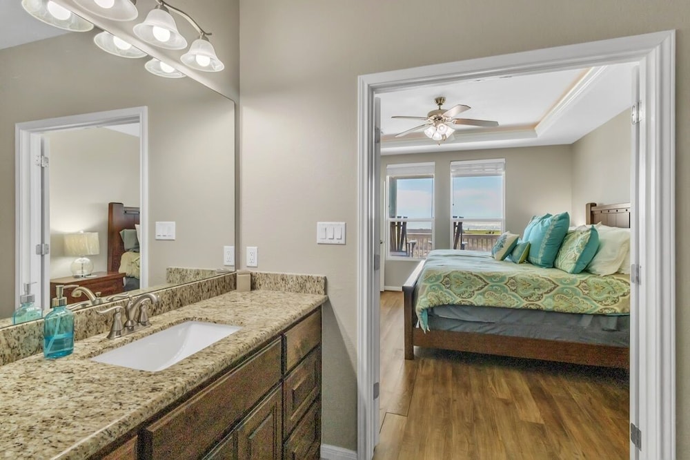 La` Bella Vie 3 Bedroom Home