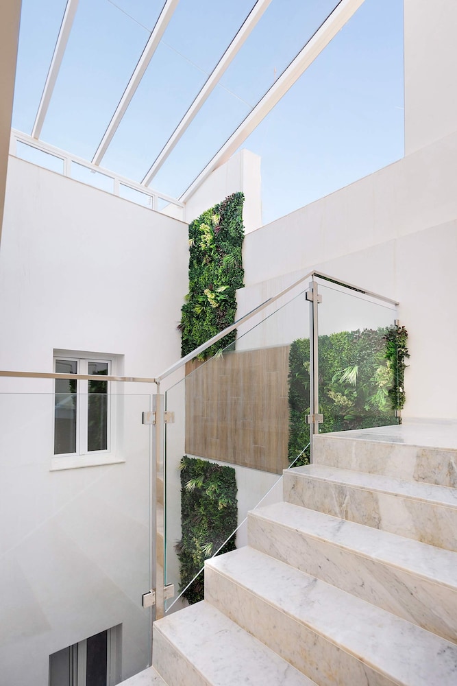 Spectacular Duplex in C diz Center Patrocinio III