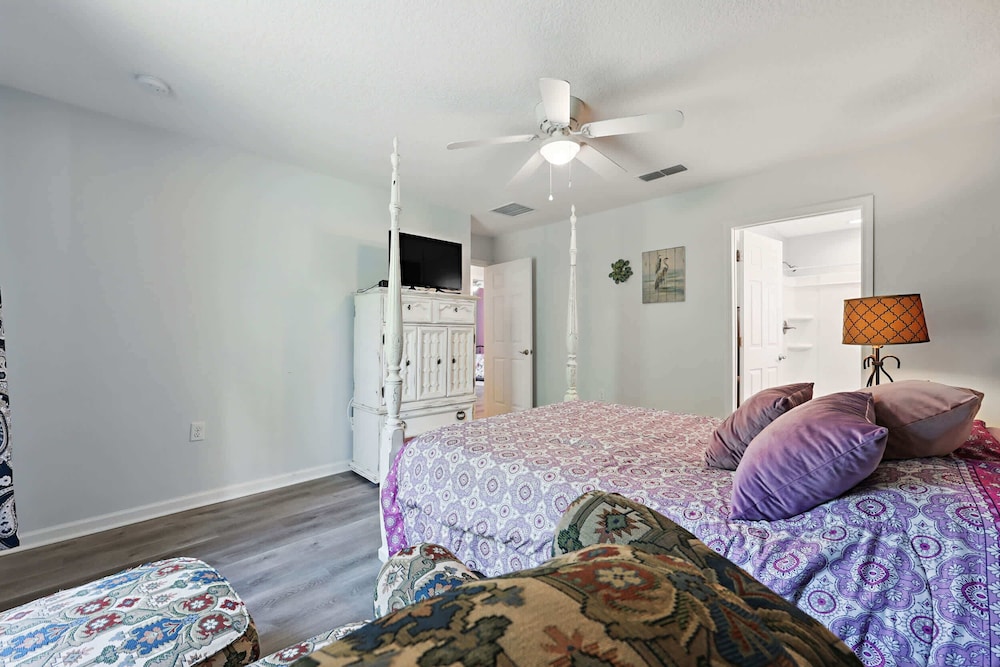 Ocean Blue Haven - Stay for 6!