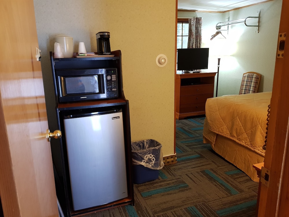 Franconia Notch Motel view 5