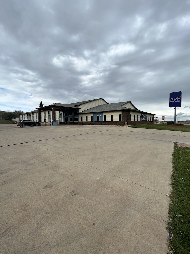 Serena Inn & Suites - Sundance