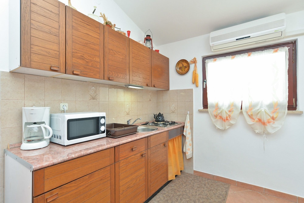 Apartment 522 view 3