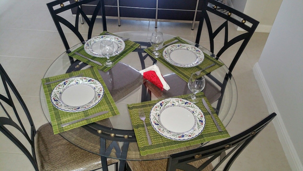 Oceanic View Apartment at Fern Court, photo 77