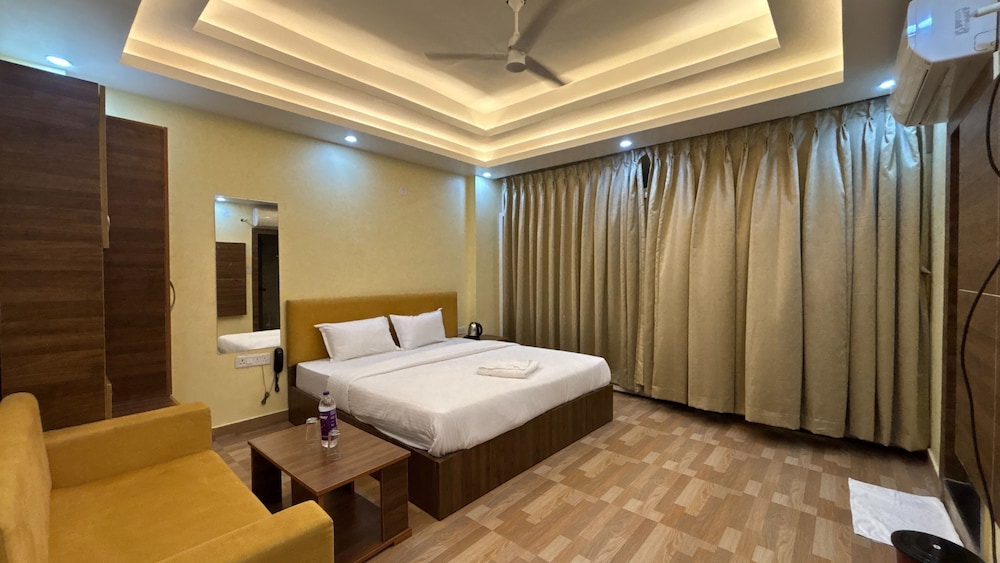 Hotel Shantam Regency