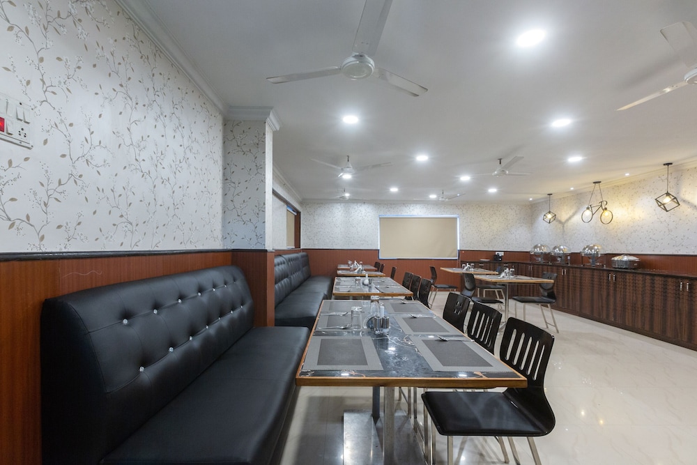 Food & Beverage