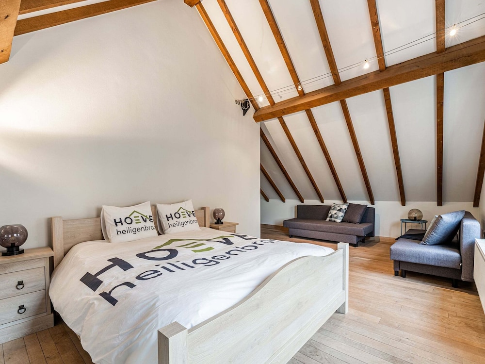 Alken Farm Stay With Terrace
