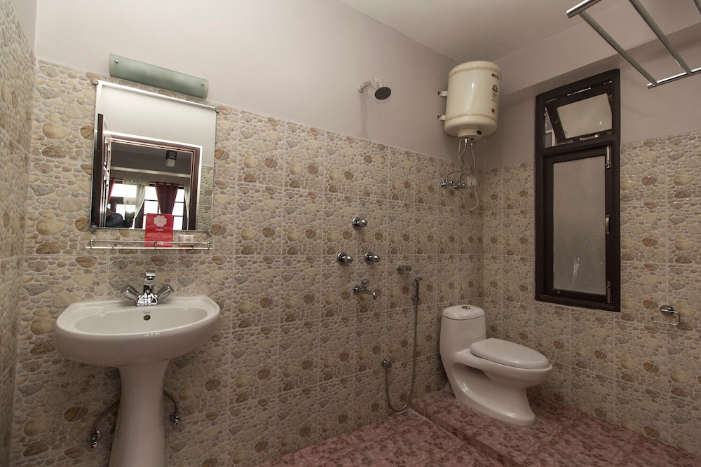OYO 11630 Temi Residency