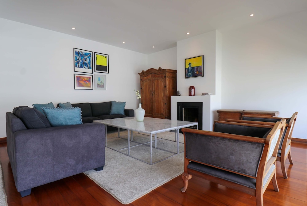 w Radiant 2BR w Modern Terrace in Miraflores