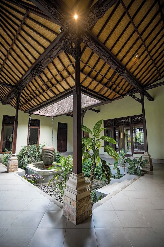 Villa Cemadik