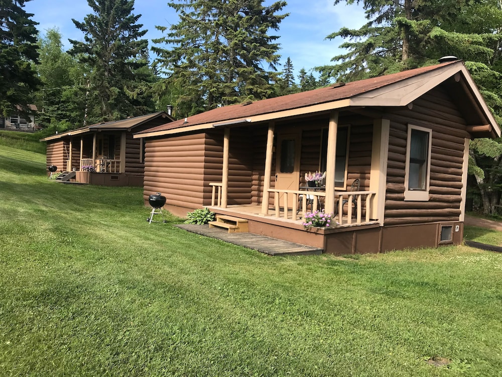 Cascade Lodge